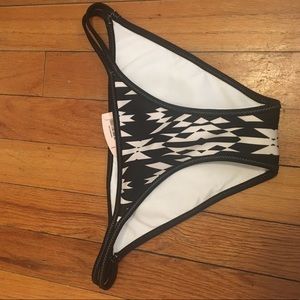 Victoria’s Secret SWIM black tribal XS bottoms